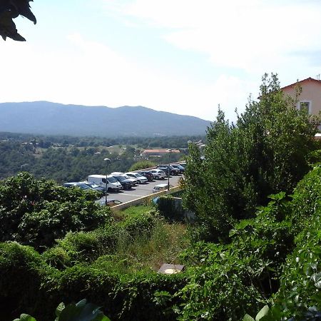 Maison De Village Bagnols-en-Forêt Esterno foto