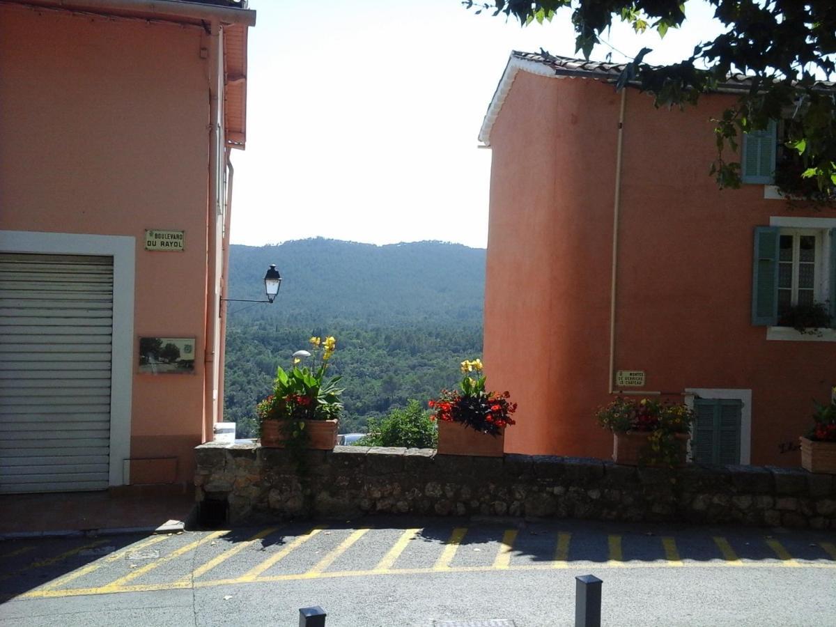 Maison De Village Bagnols-en-Forêt Esterno foto